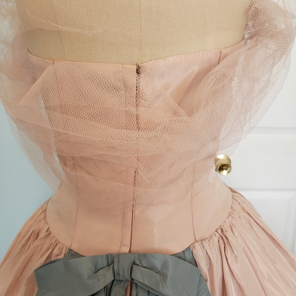 1950's Pink Ballgown, S - Picture 10 of 16